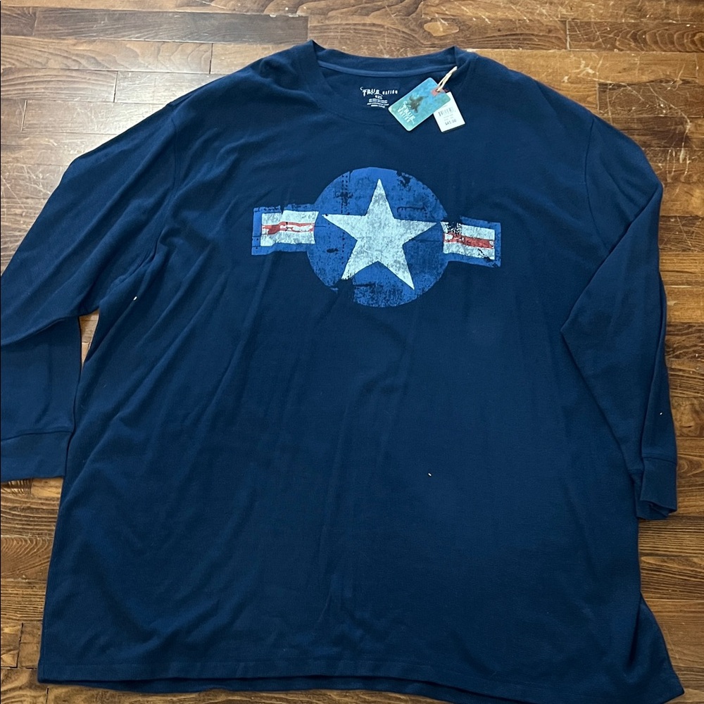 Star Graphic Long Sleeve Shirt